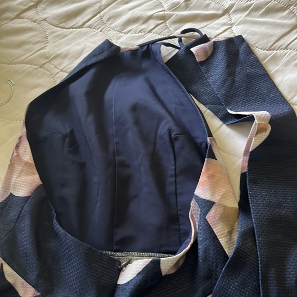 Cute party dress - Picture 5 of 7